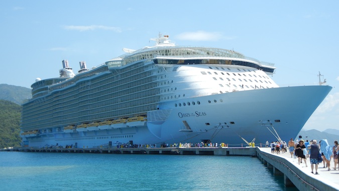 What was the average cost of a cruise in 2014?