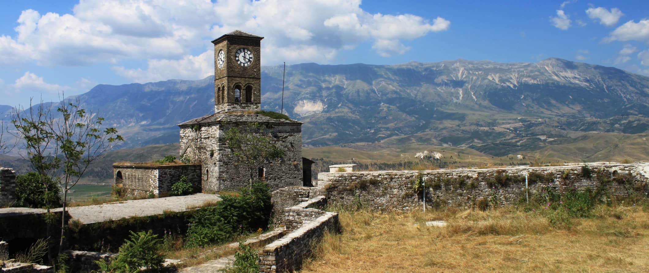 HOW TO PLAN A TRIP TO ALBANIA? Travel on your own!