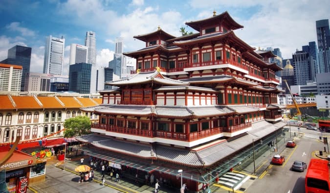 The massive Buddha Tooth Temple in central Singapore