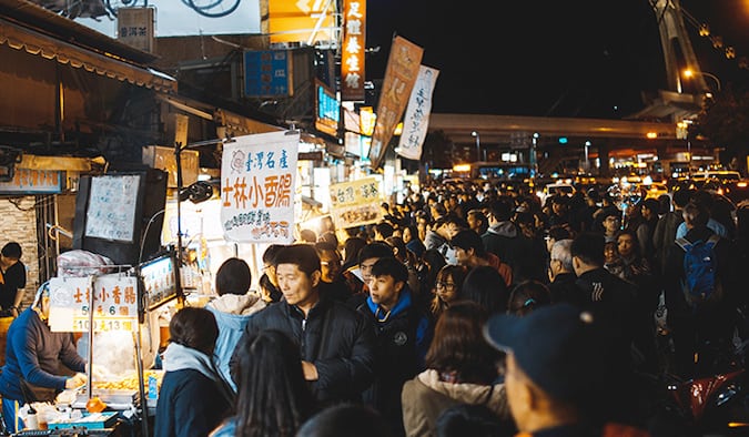 繁忙的台湾食品市场