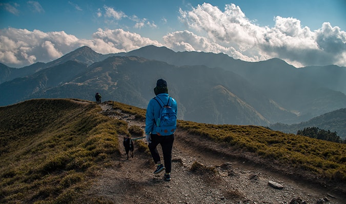 在台湾合欢山徒步旅行