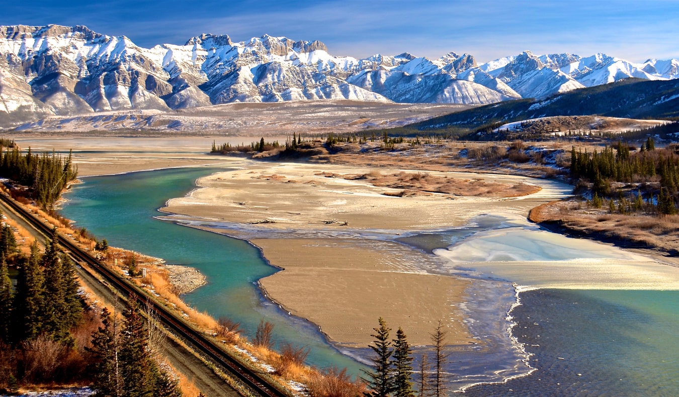 The stunning vista between Jasper and Edmonton in Alberta, Canada