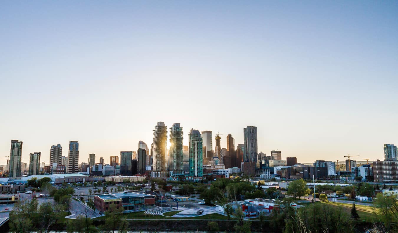 The towering skyline of Calgary, Alberta during sunset