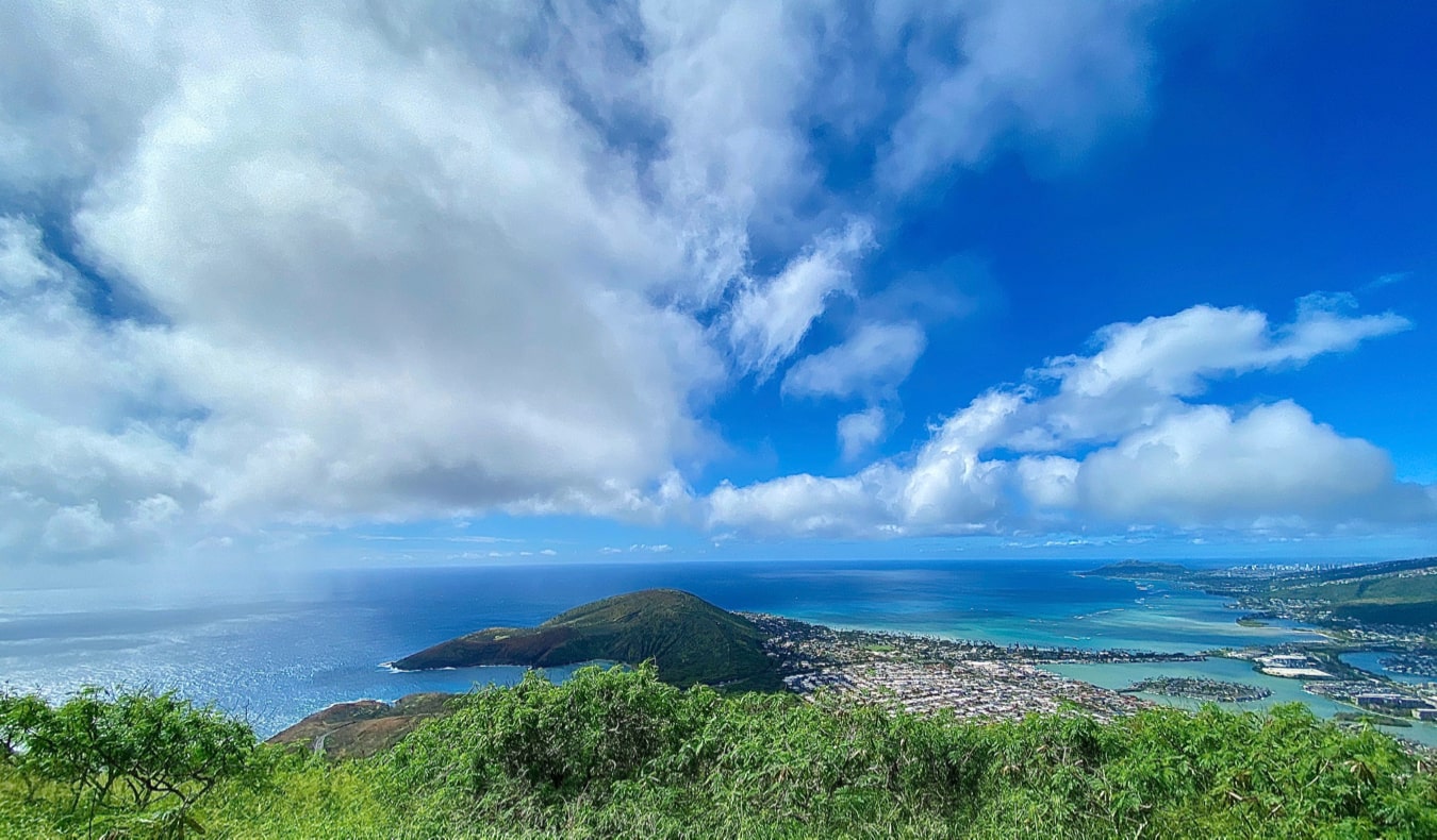 A bright blue sky over the island of Oahu, Hawaii