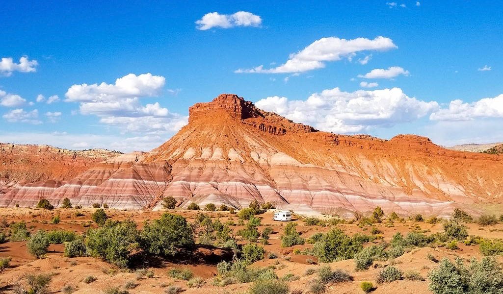 Mike and Anne from HoneyTrek boondocking in Pariah Canyon, USA