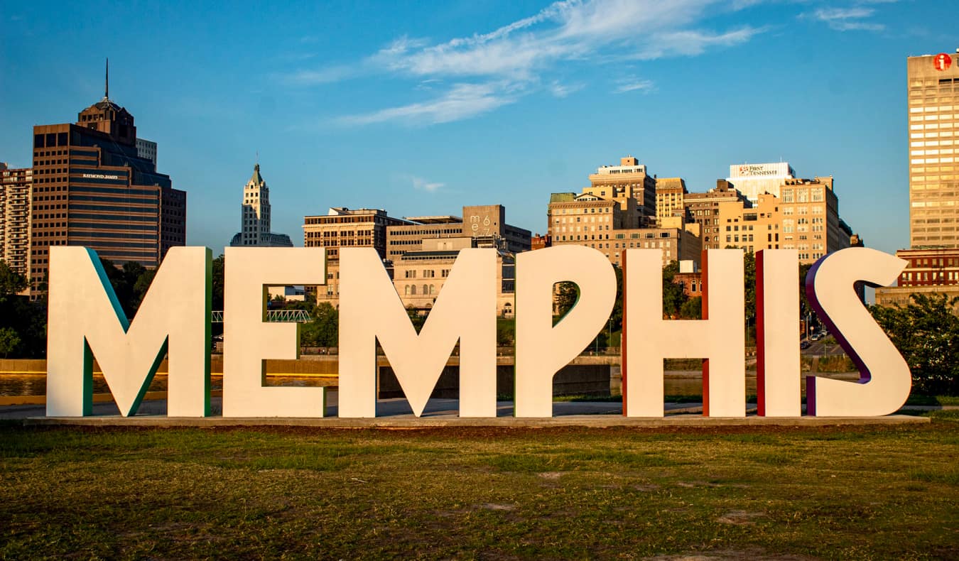 The large Memphis sign in Memphis, TN