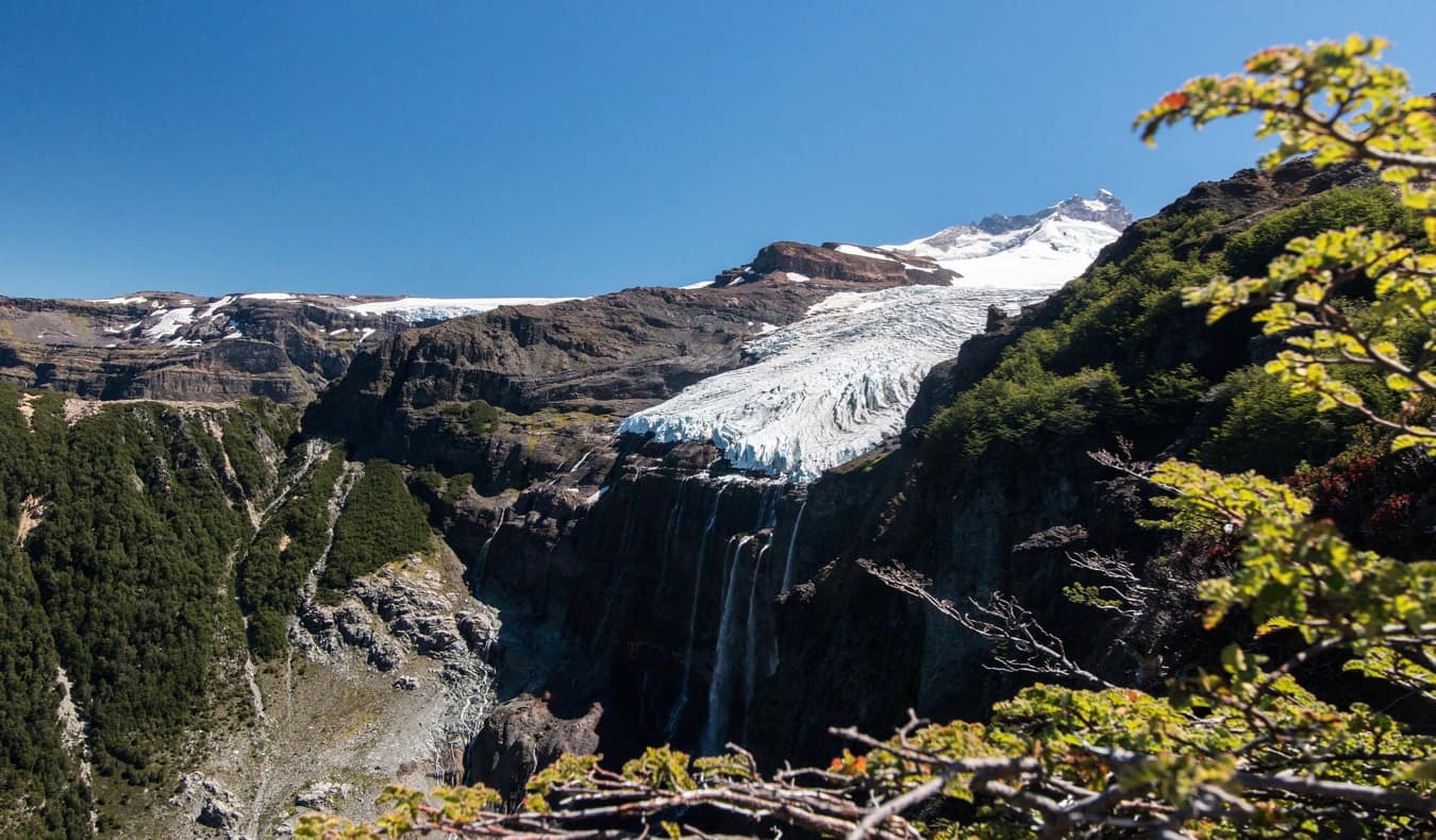 在Cerro Tronador的美丽的山在阿根廷