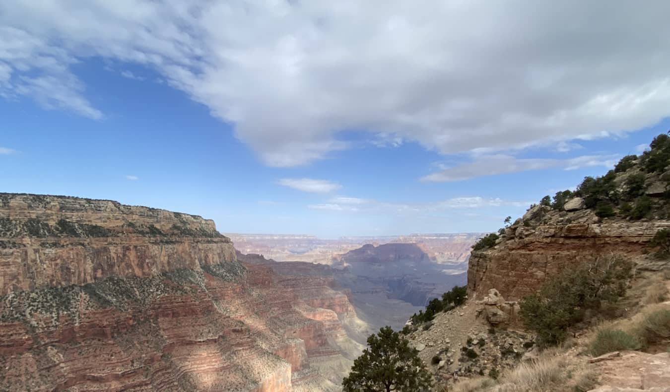 The stunning red rocks and cliffs of the Grand Canyon, USA