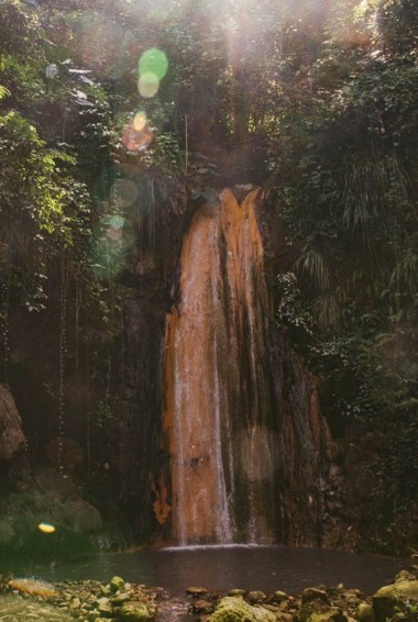 A moody photo of Diamond Falls in St Lucia