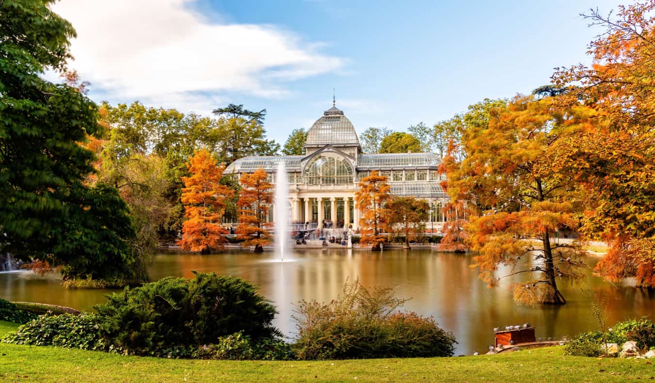 A relaxing park and small lake in sunny Madrid, Spain