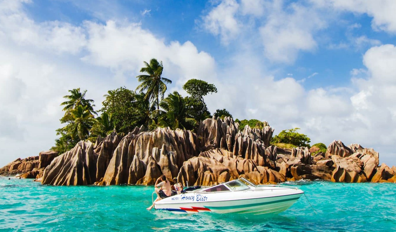 21 Beautiful Islands Around the World