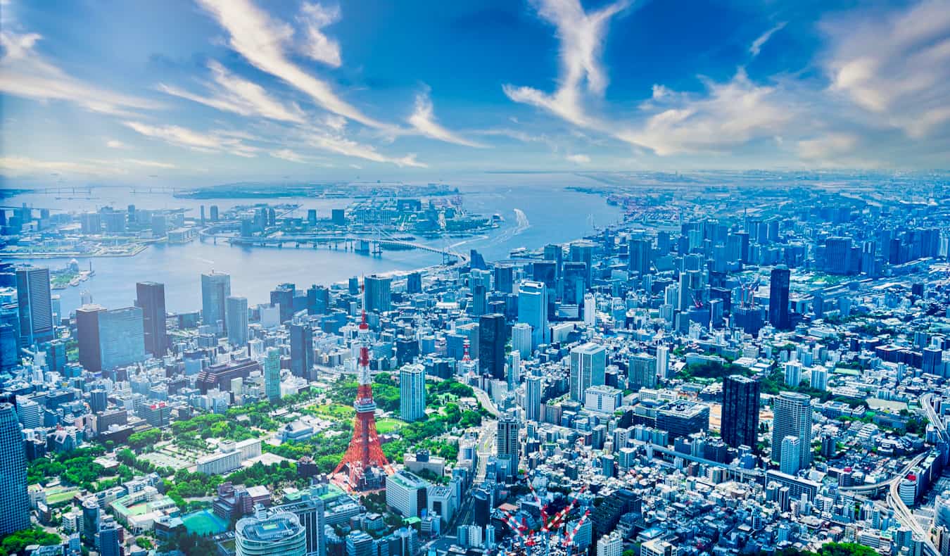 The view overlooking the towering skyline of beautiful Tokyo, Japan