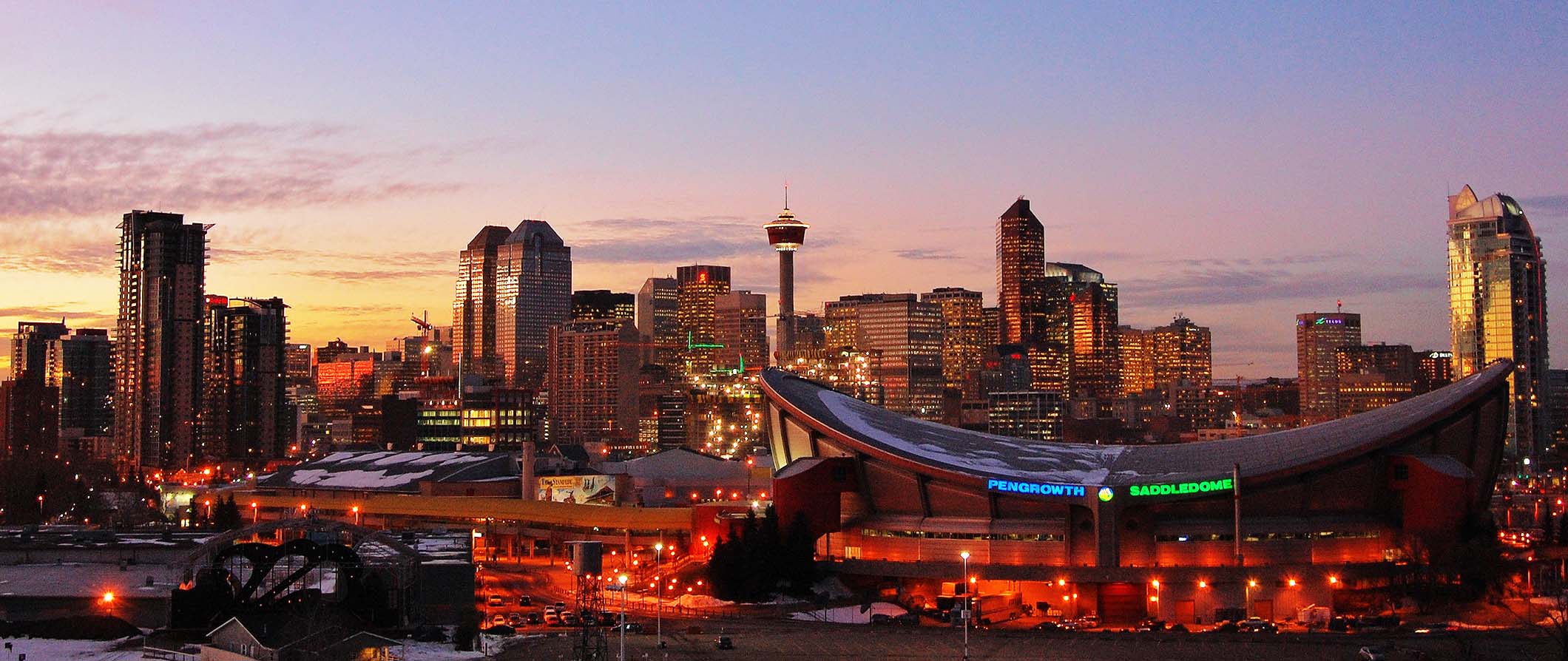 The skyline of Calgary, Canada during sunset