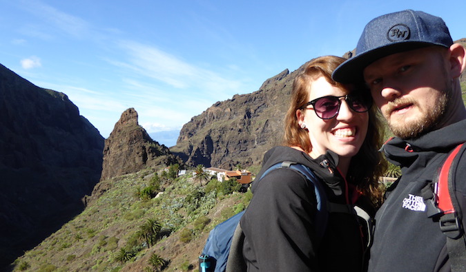 Sander and Jolien, a Dutch couple planning a trip together