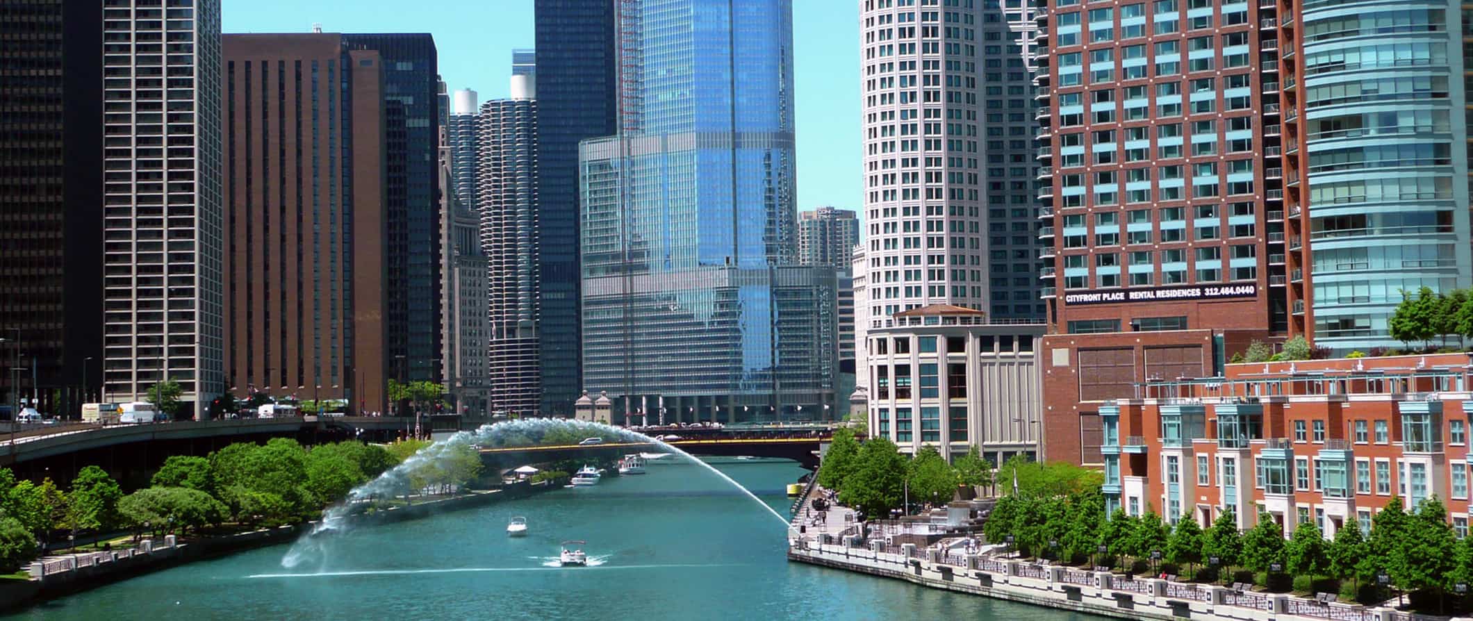 city skyline in Chicago