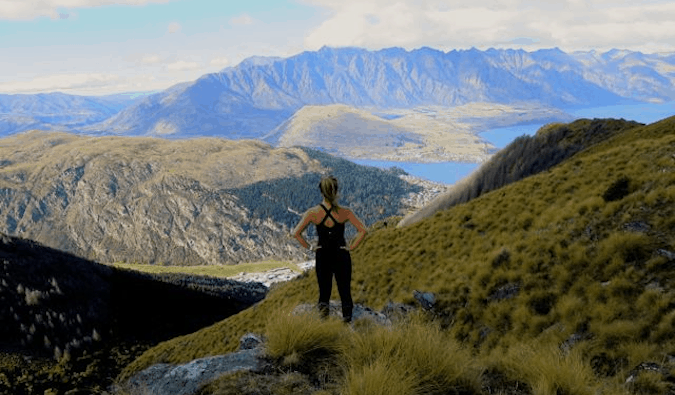 Solo traveler and english teacher Emily hiking in New Zealand