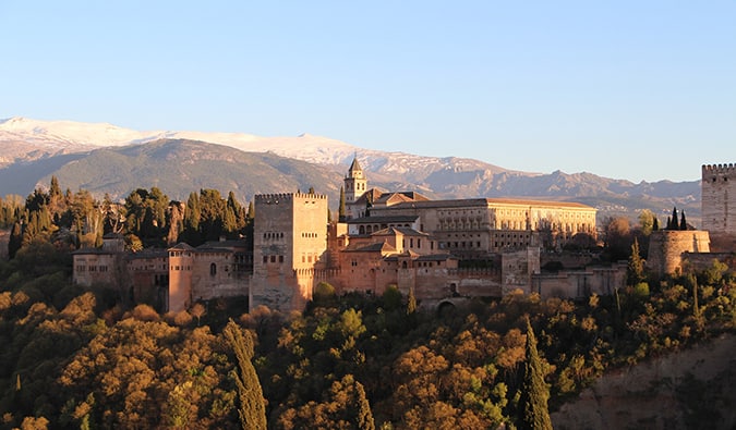 Alhambra v Granadě - Maurské architektury