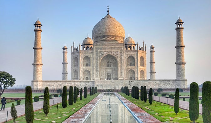 Taj Mahal, Agra, Índia, túmulo de mármore construído para a falecida esposa do imperador Shah Jahan, UNESCO