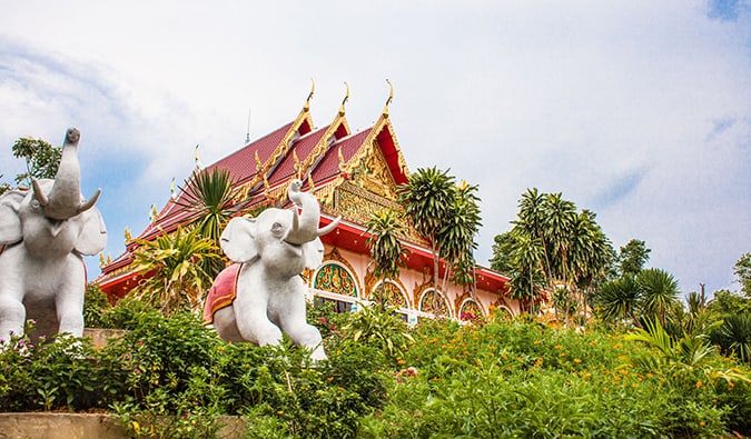 在Isaan餐厅，泰国寺庙