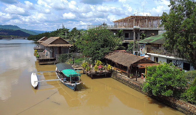 kampot cambodia promenade