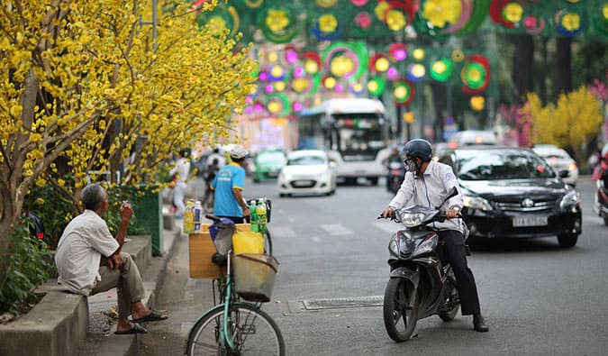a busy Vietnamese street