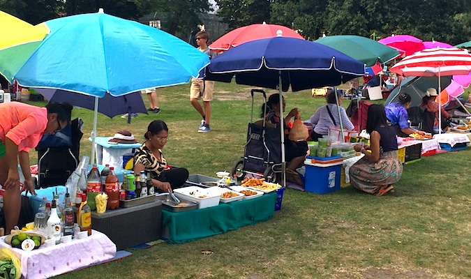 Photos of the best Thai food market in Germany